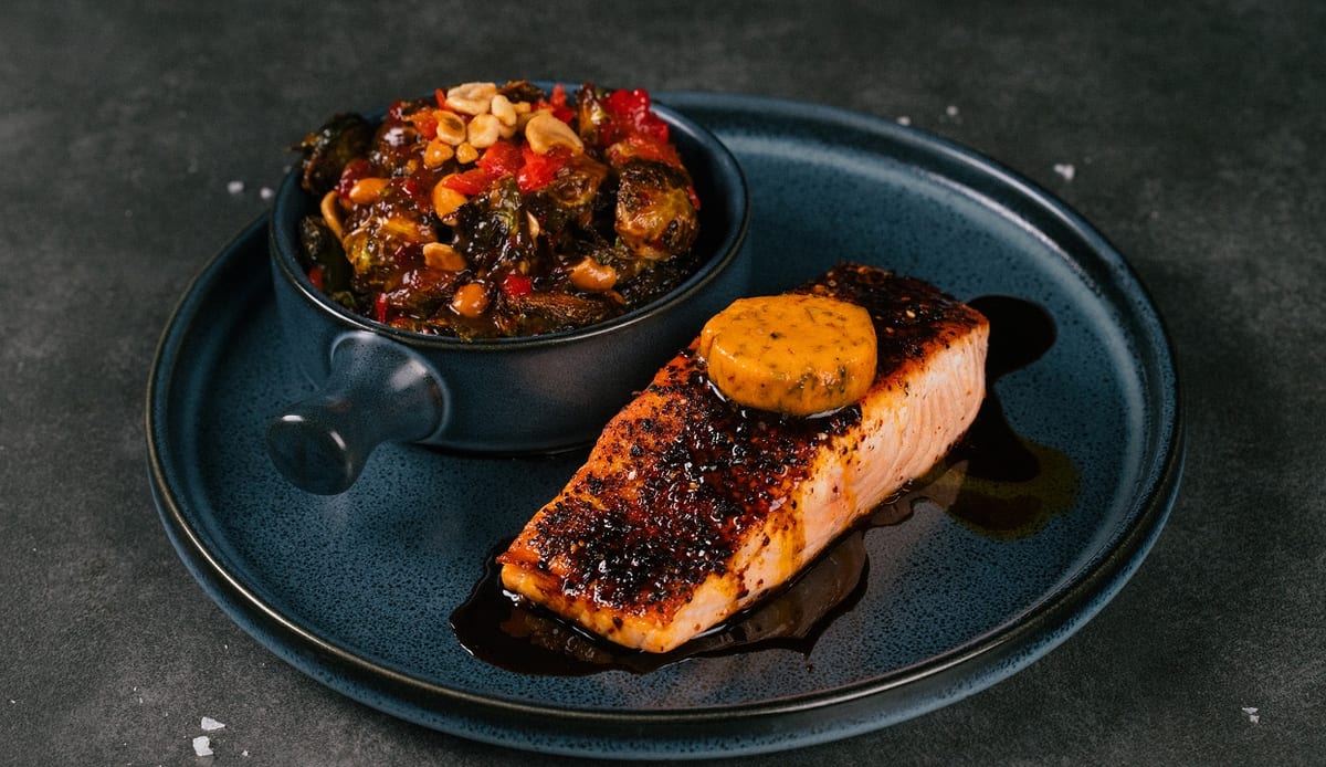 MISO GLAZED TOGARSHI SALMON