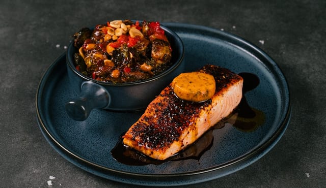 MISO GLAZED TOGARSHI SALMON