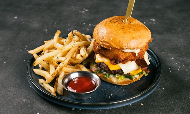 MAC & CHEESE BURGER